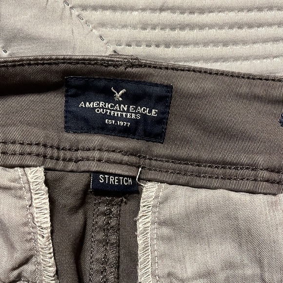 American Eagle dark gray slacks. Size: 6 - Picture 3 of 4